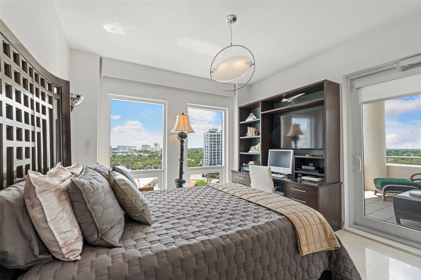 THE SAVOY ON PALM - Residential