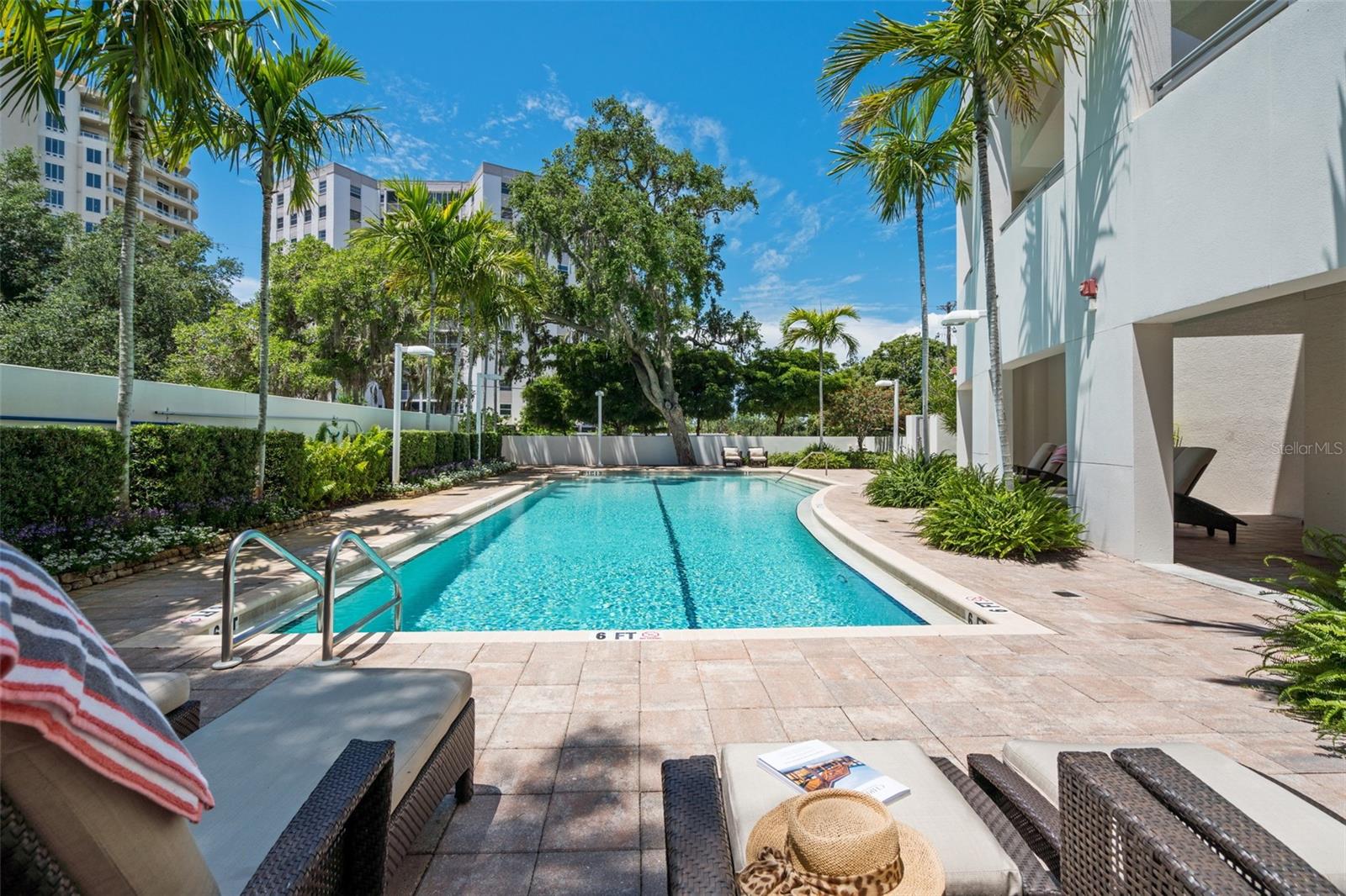 THE SAVOY ON PALM - Residential