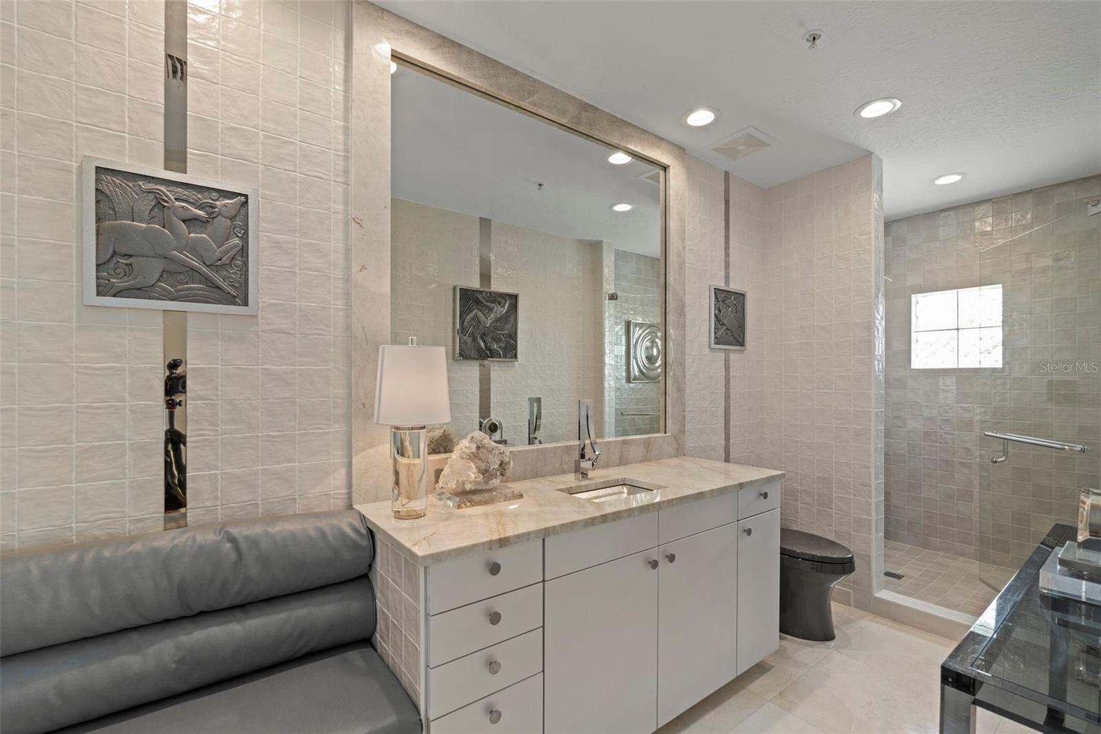 THE SAVOY ON PALM - Residential