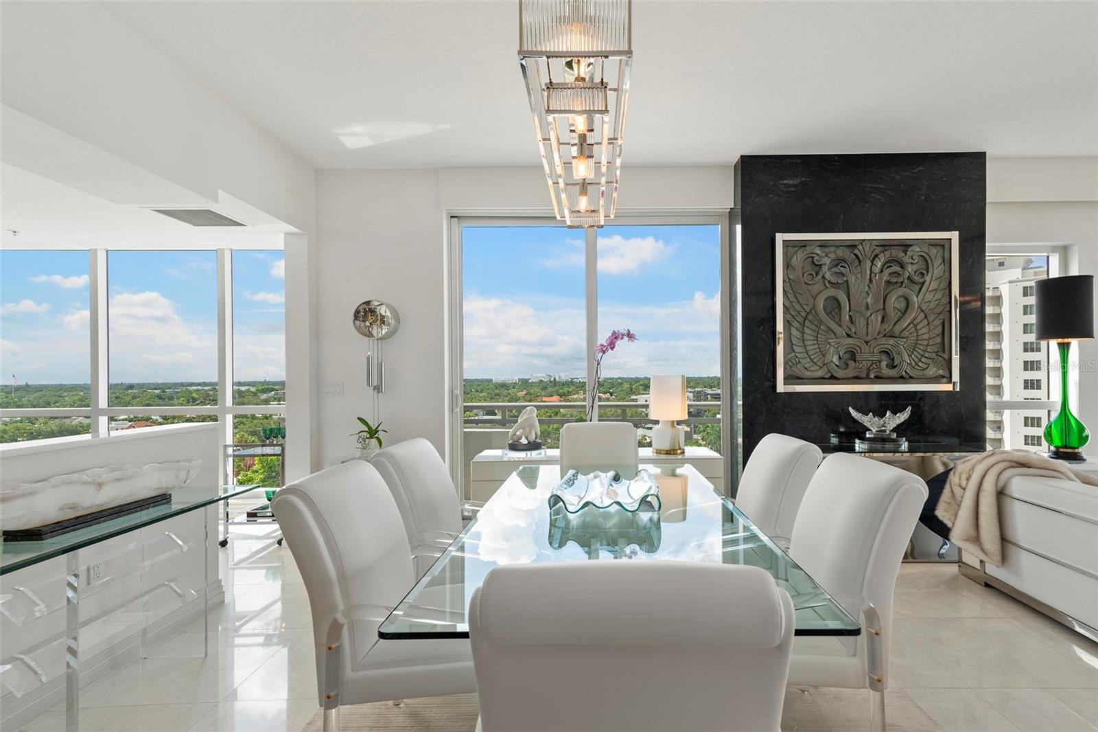 THE SAVOY ON PALM - Residential
