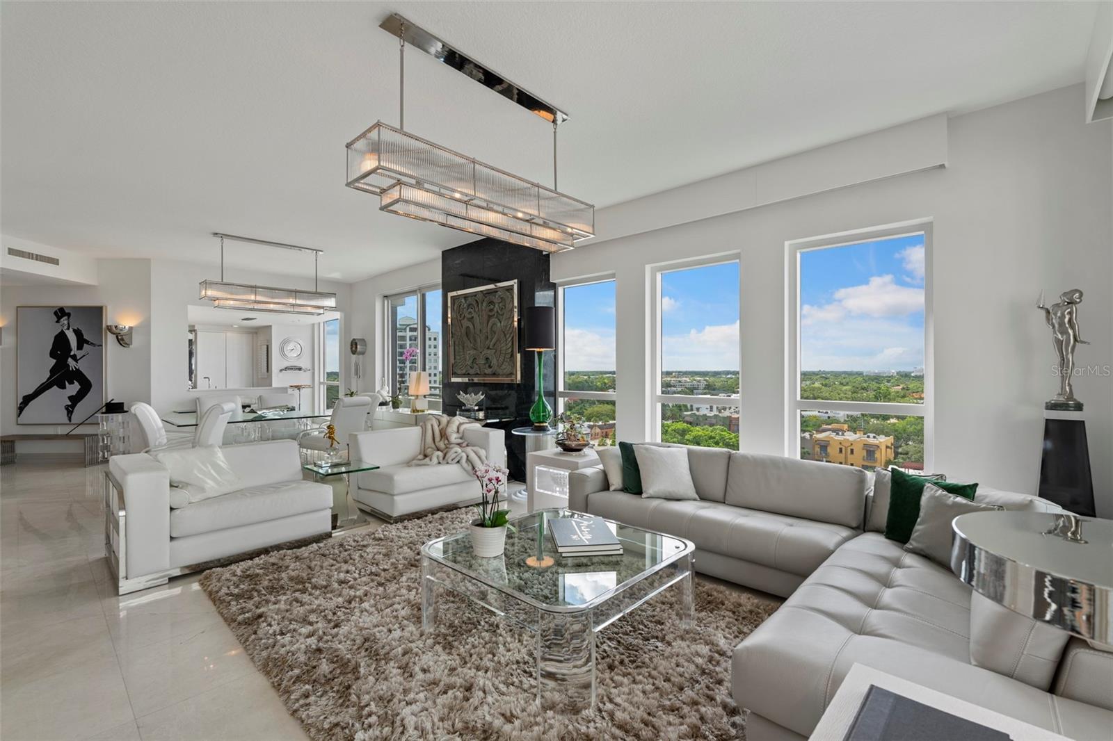 THE SAVOY ON PALM - Residential