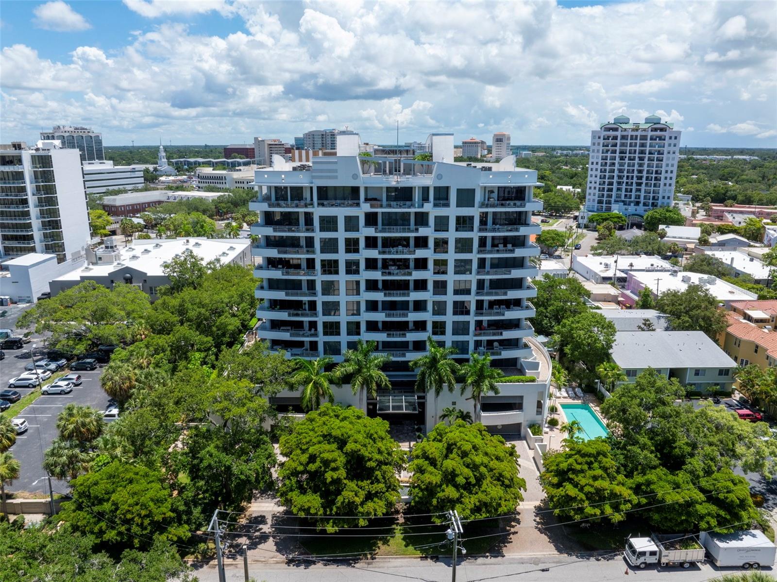 THE SAVOY ON PALM - Residential