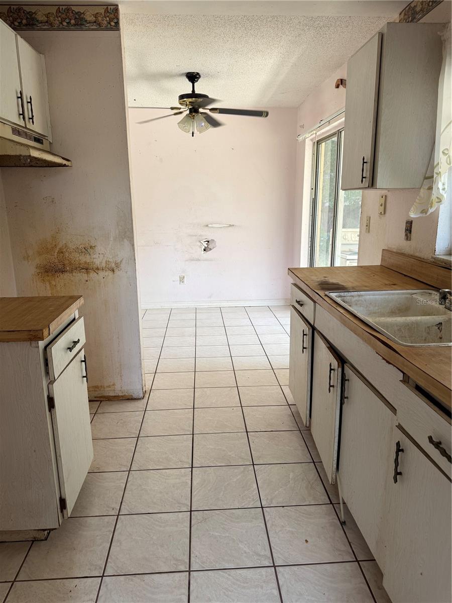DELTONA LAKES UNIT 32 - Residential
