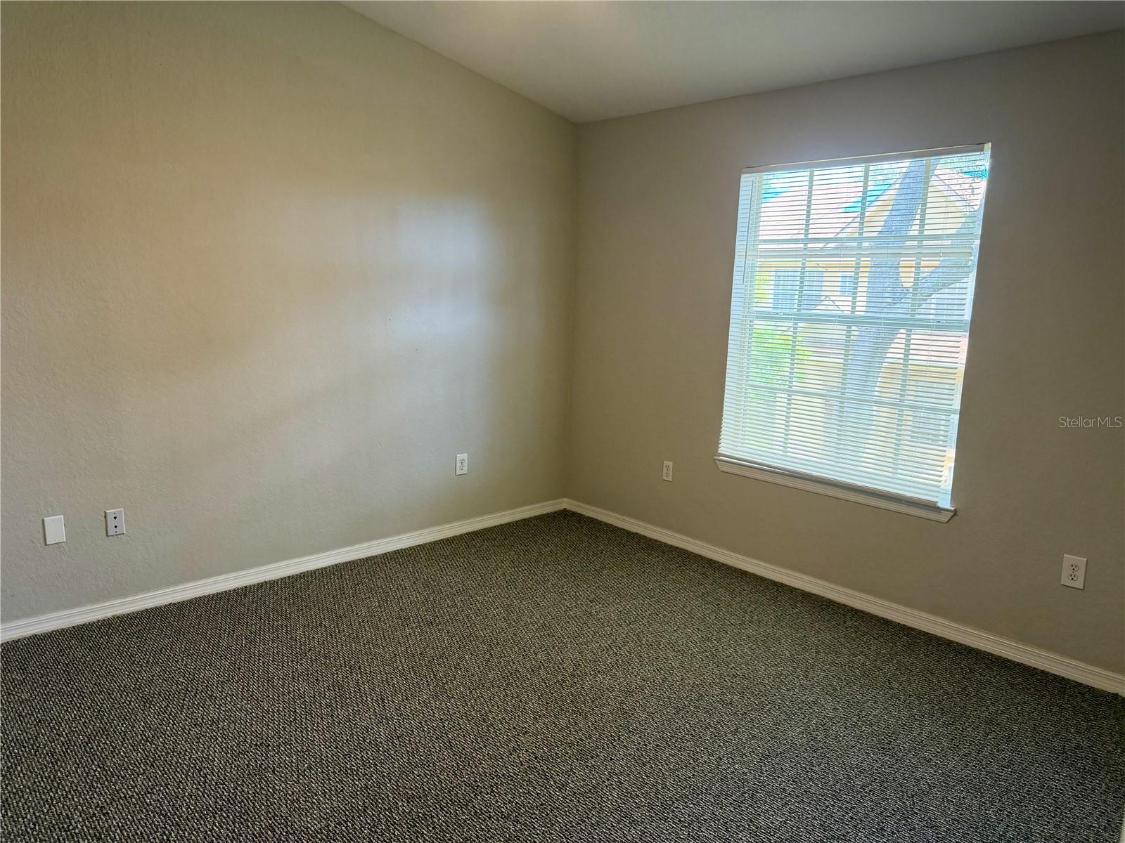 CRESCENT PLACE AT LAKE LOTUS CONDO - Residential Lease