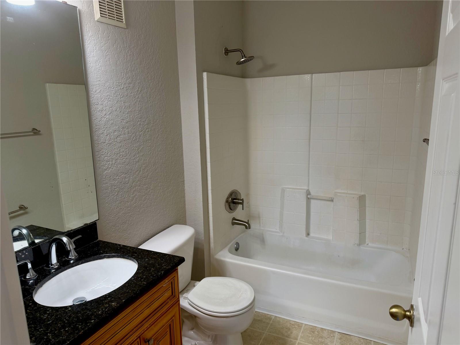 CRESCENT PLACE AT LAKE LOTUS CONDO - Residential Lease