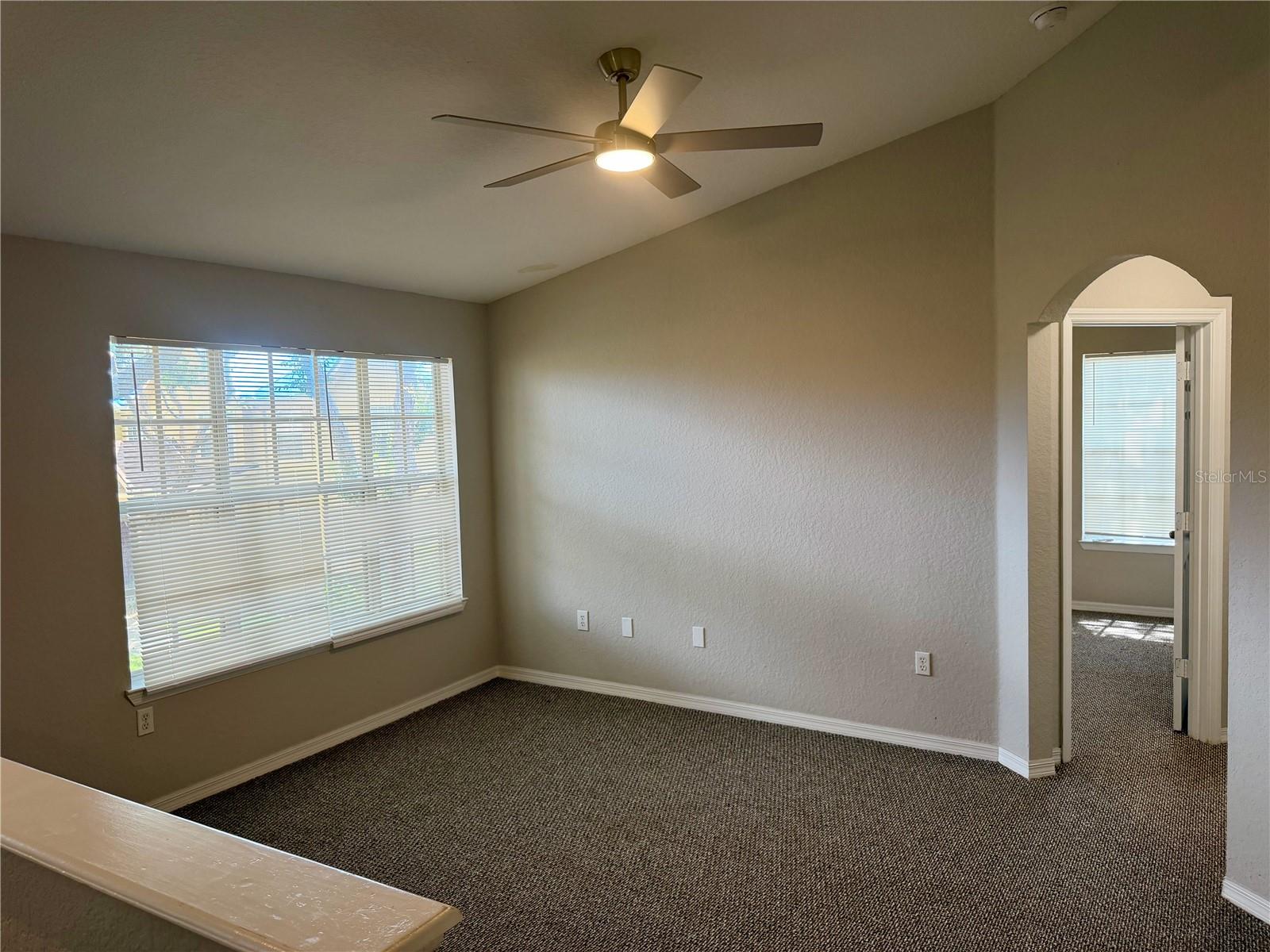 CRESCENT PLACE AT LAKE LOTUS CONDO - Residential Lease