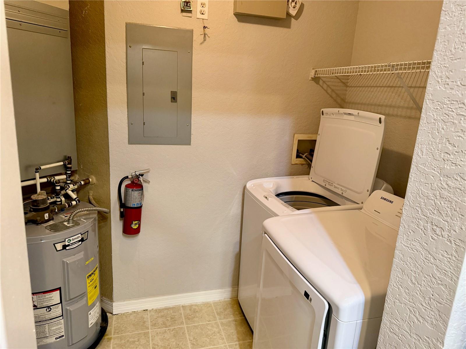 CRESCENT PLACE AT LAKE LOTUS CONDO - Residential Lease