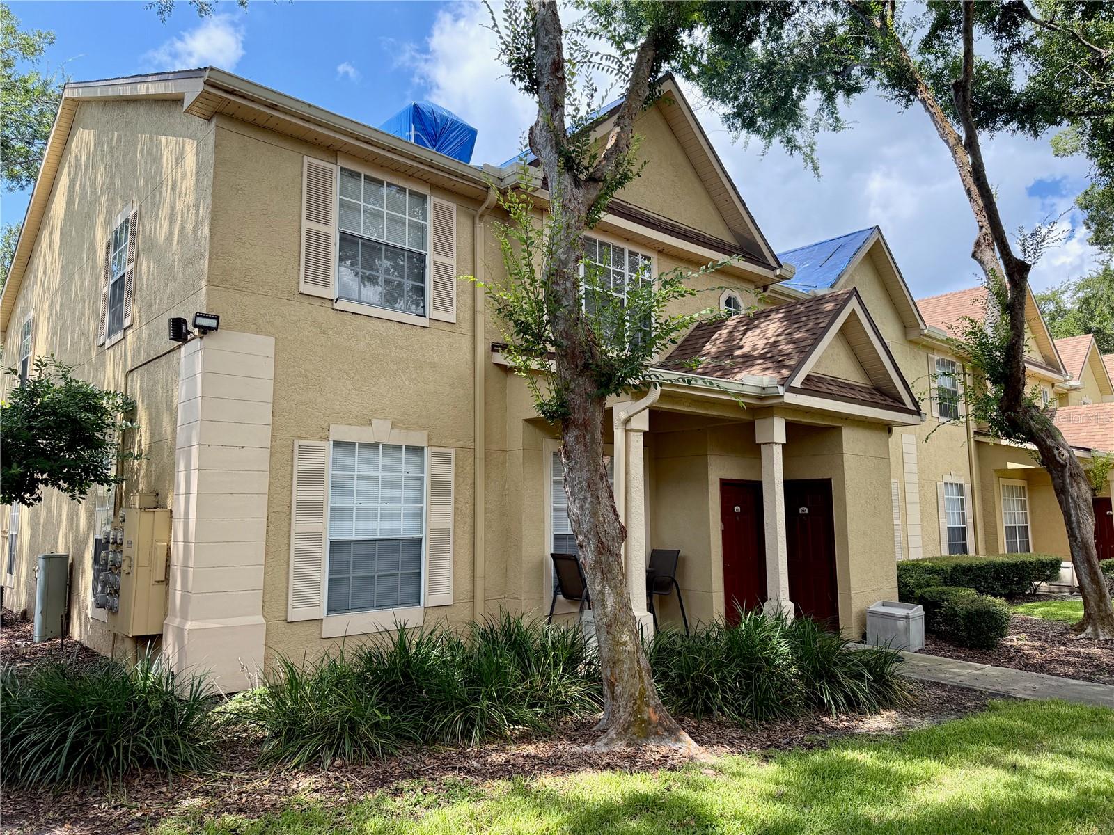 CRESCENT PLACE AT LAKE LOTUS CONDO - Residential Lease
