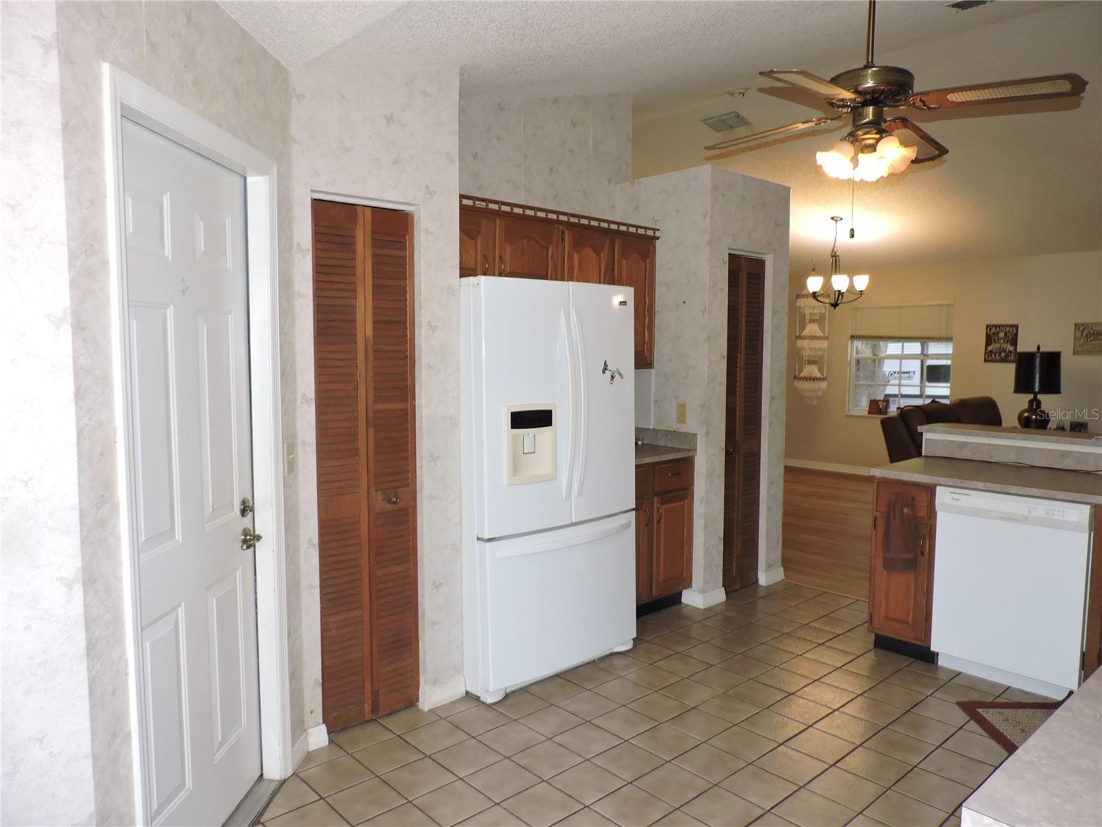 FAIRMONT - Residential