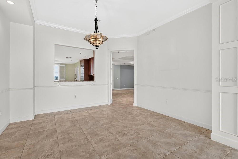 VIZCAYA HEIGHTS CONDO 07 - Residential