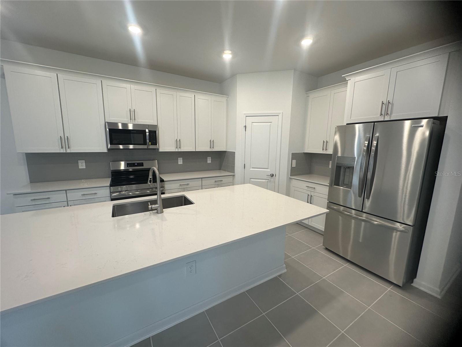 BRIDGEWALK - Residential Lease