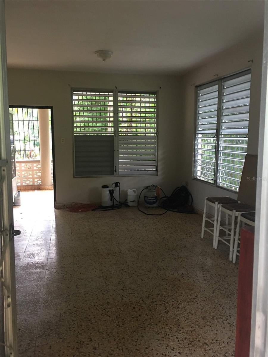 BARRIO QUEMADO - Residential
