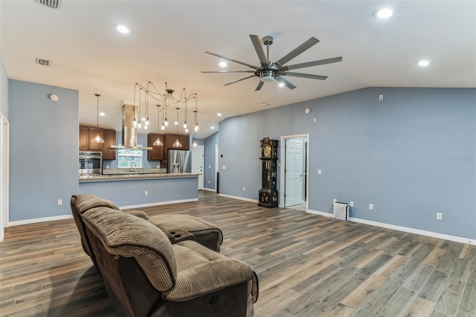 SEMINOLE FARMS - Residential