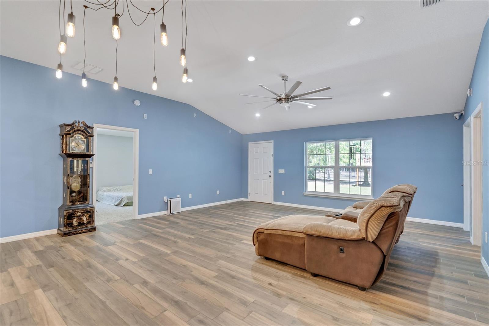 SEMINOLE FARMS - Residential