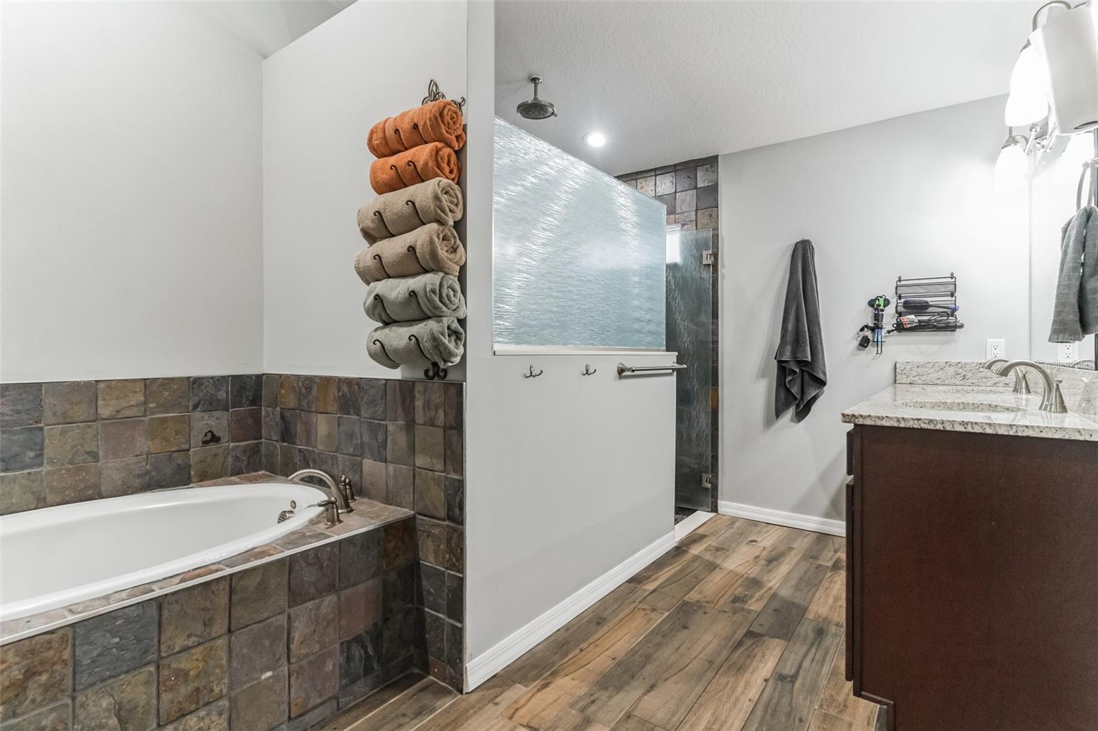 SEMINOLE FARMS - Residential