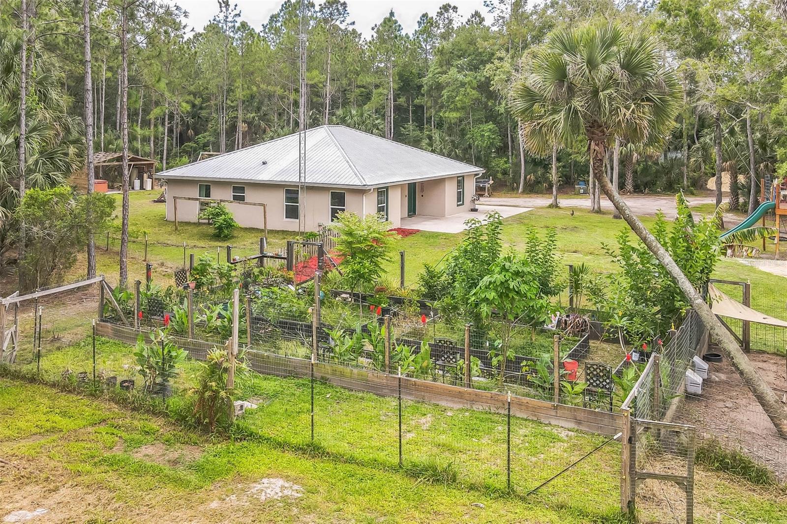 SEMINOLE FARMS - Residential