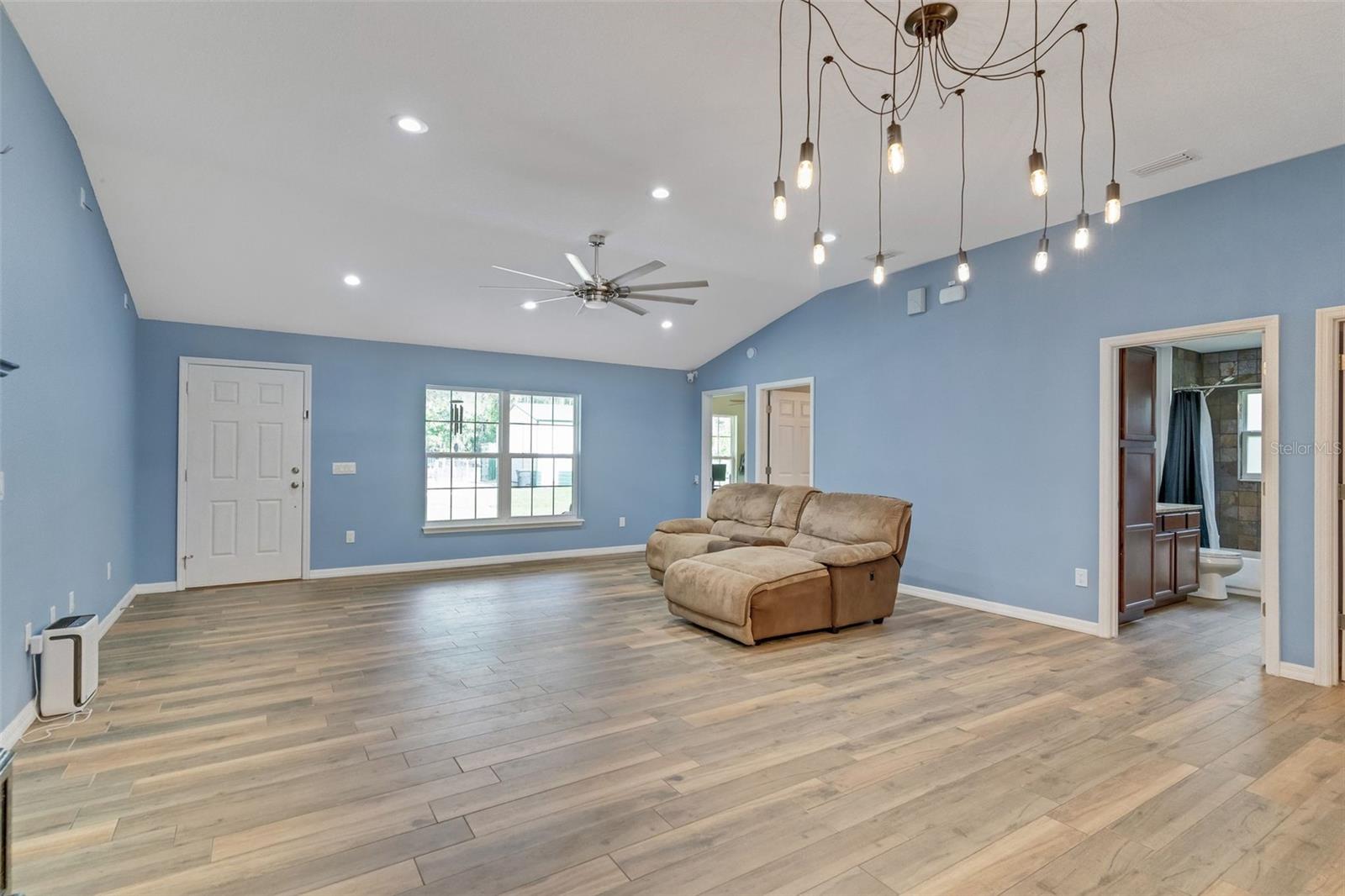 SEMINOLE FARMS - Residential
