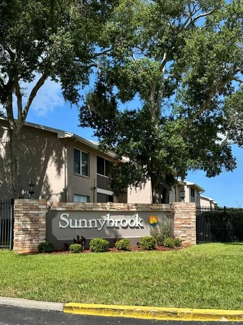 SUNNYBROOK CONDO 03 - Residential