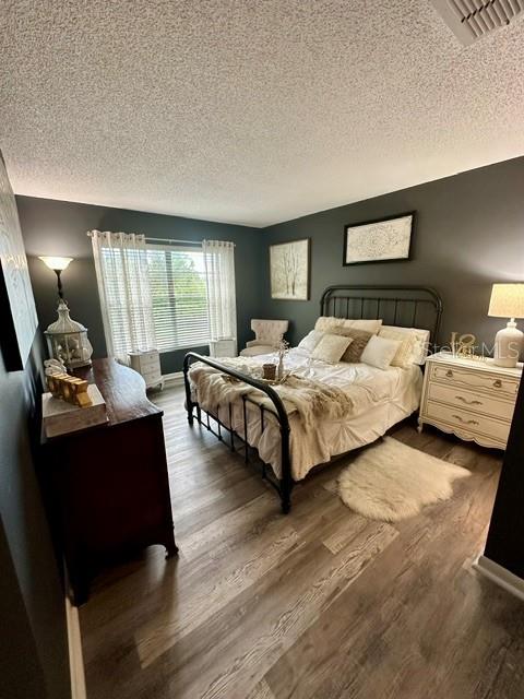 SUNNYBROOK CONDO 03 - Residential
