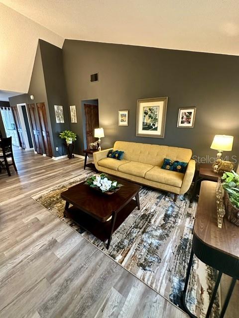 SUNNYBROOK CONDO 03 - Residential