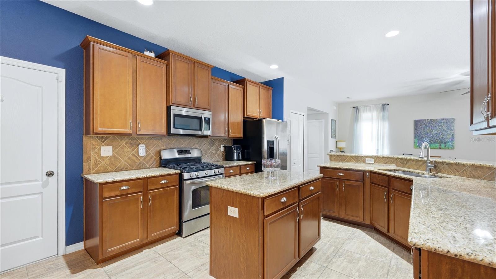 OAK VISTAS - Residential