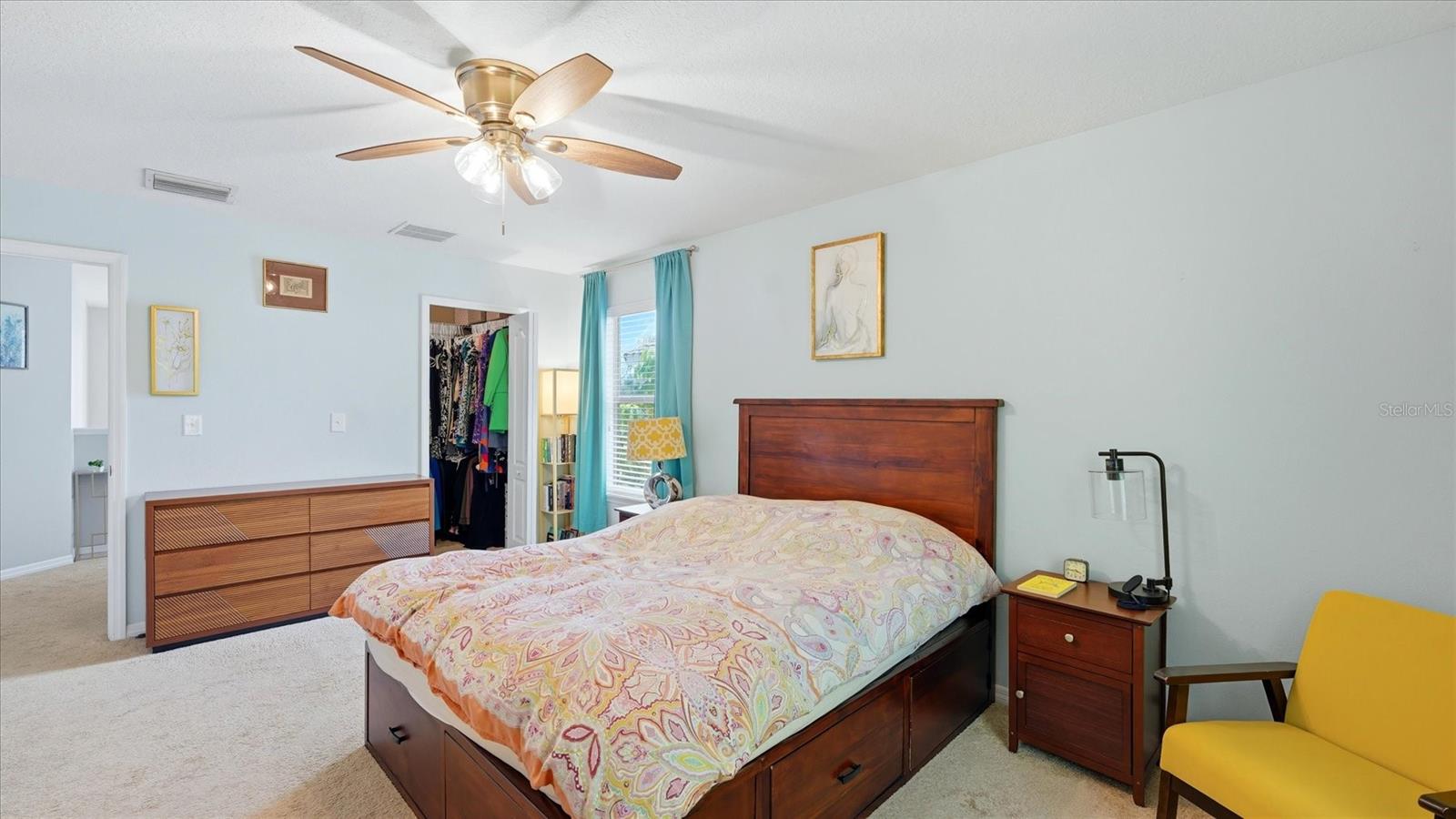 OAK VISTAS - Residential