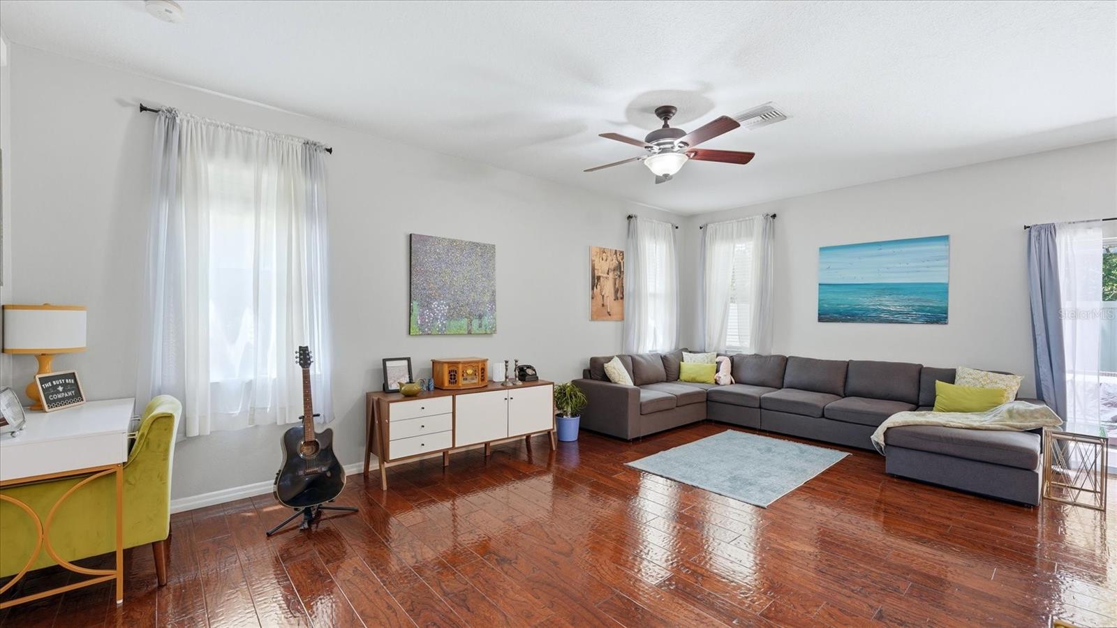 OAK VISTAS - Residential