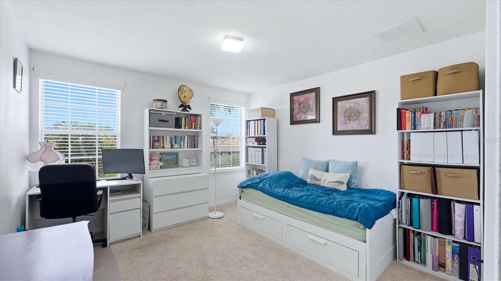 OAK VISTAS - Residential