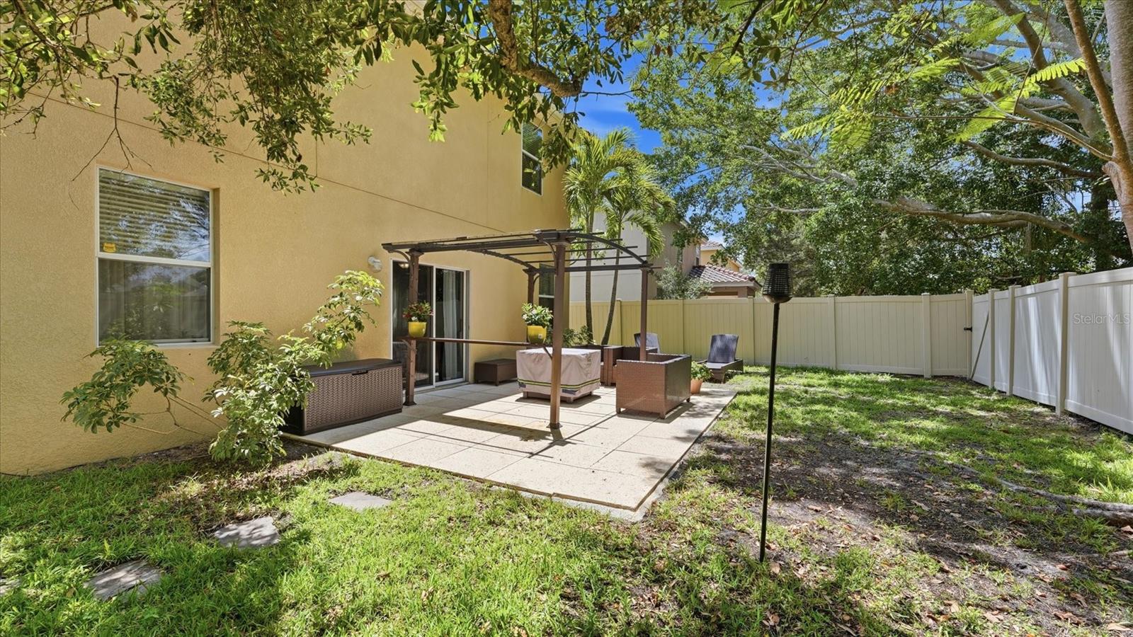 OAK VISTAS - Residential