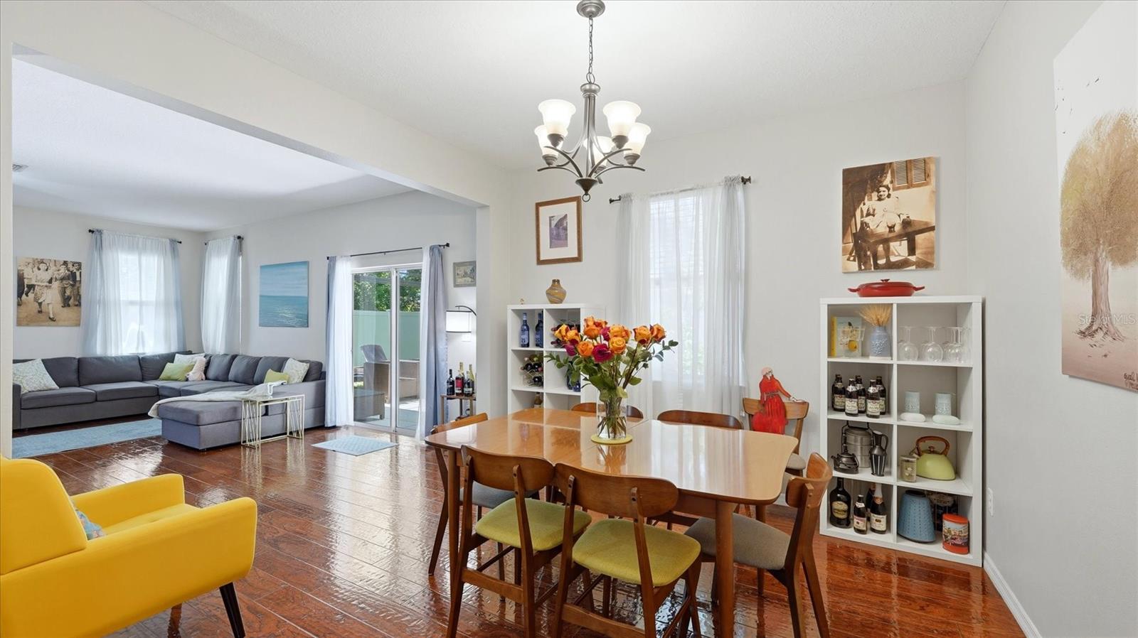 OAK VISTAS - Residential