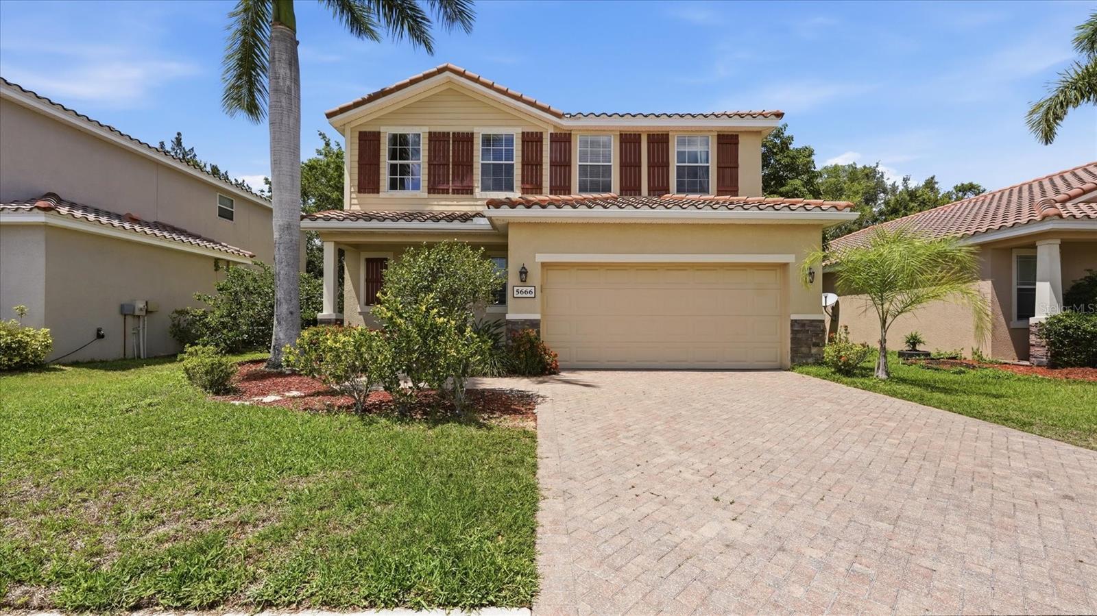 OAK VISTAS - Residential