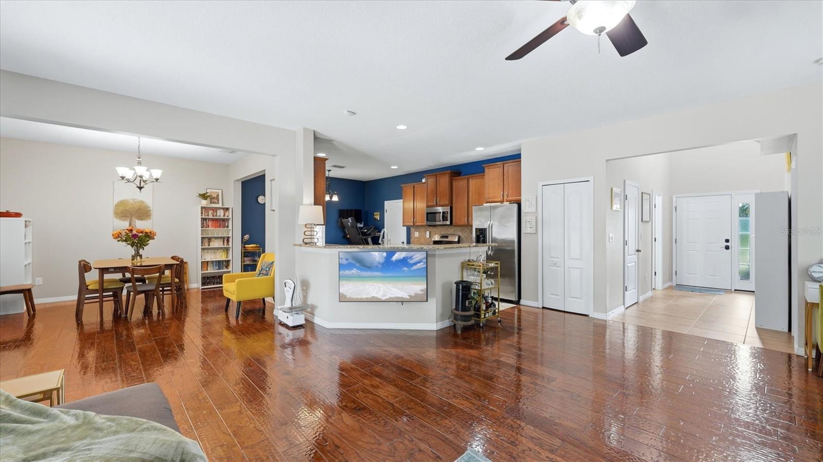 OAK VISTAS - Residential