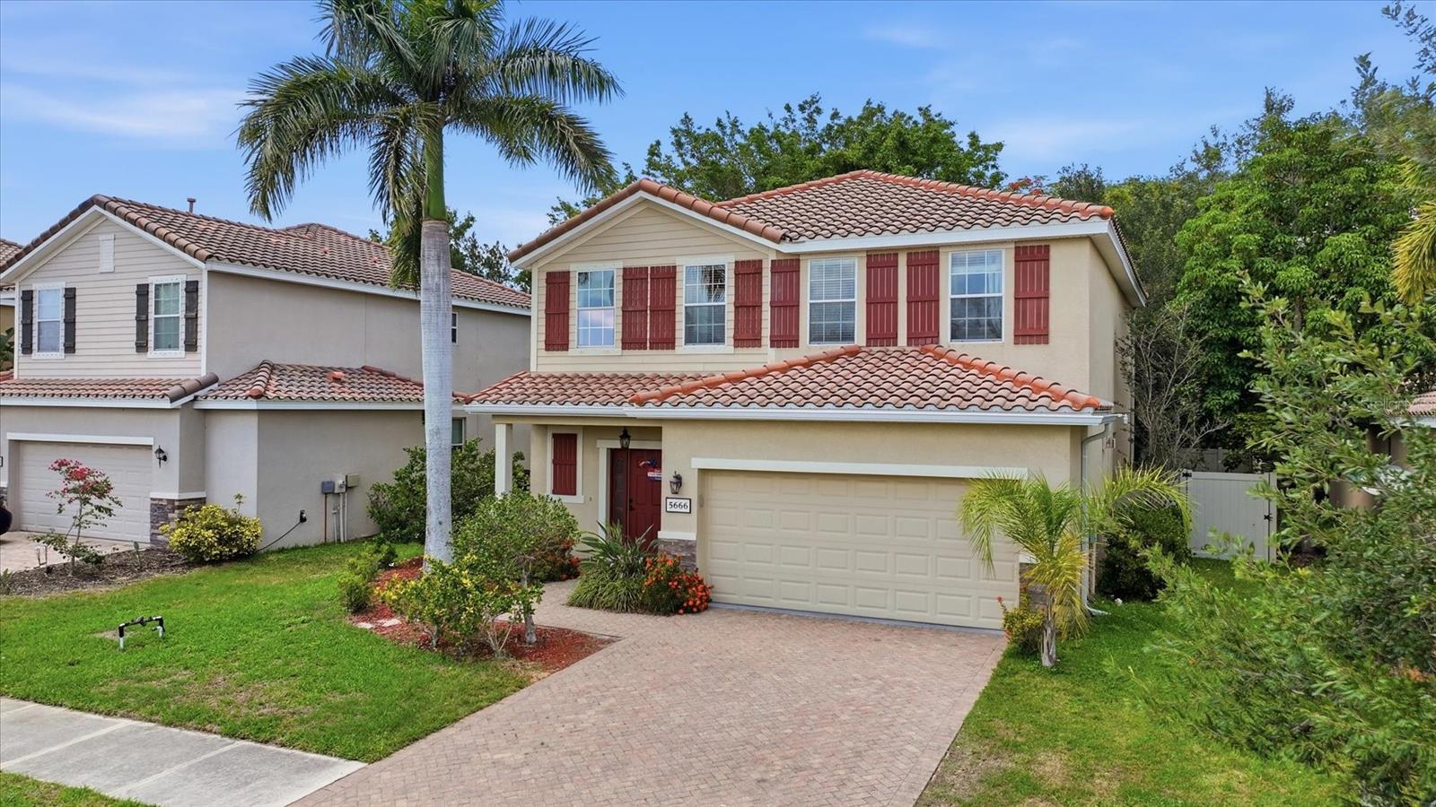 OAK VISTAS - Residential