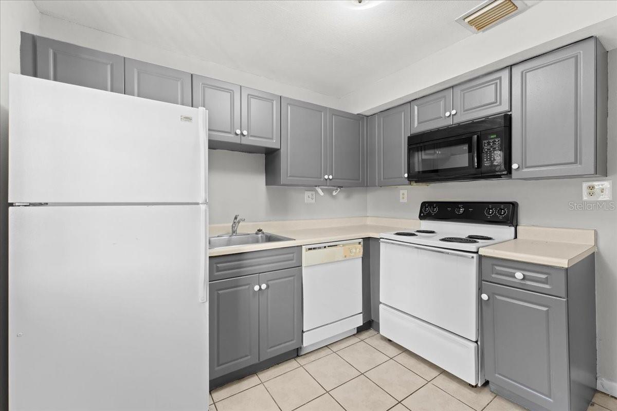 RENAISSANCE VILLAS CONDO - Residential