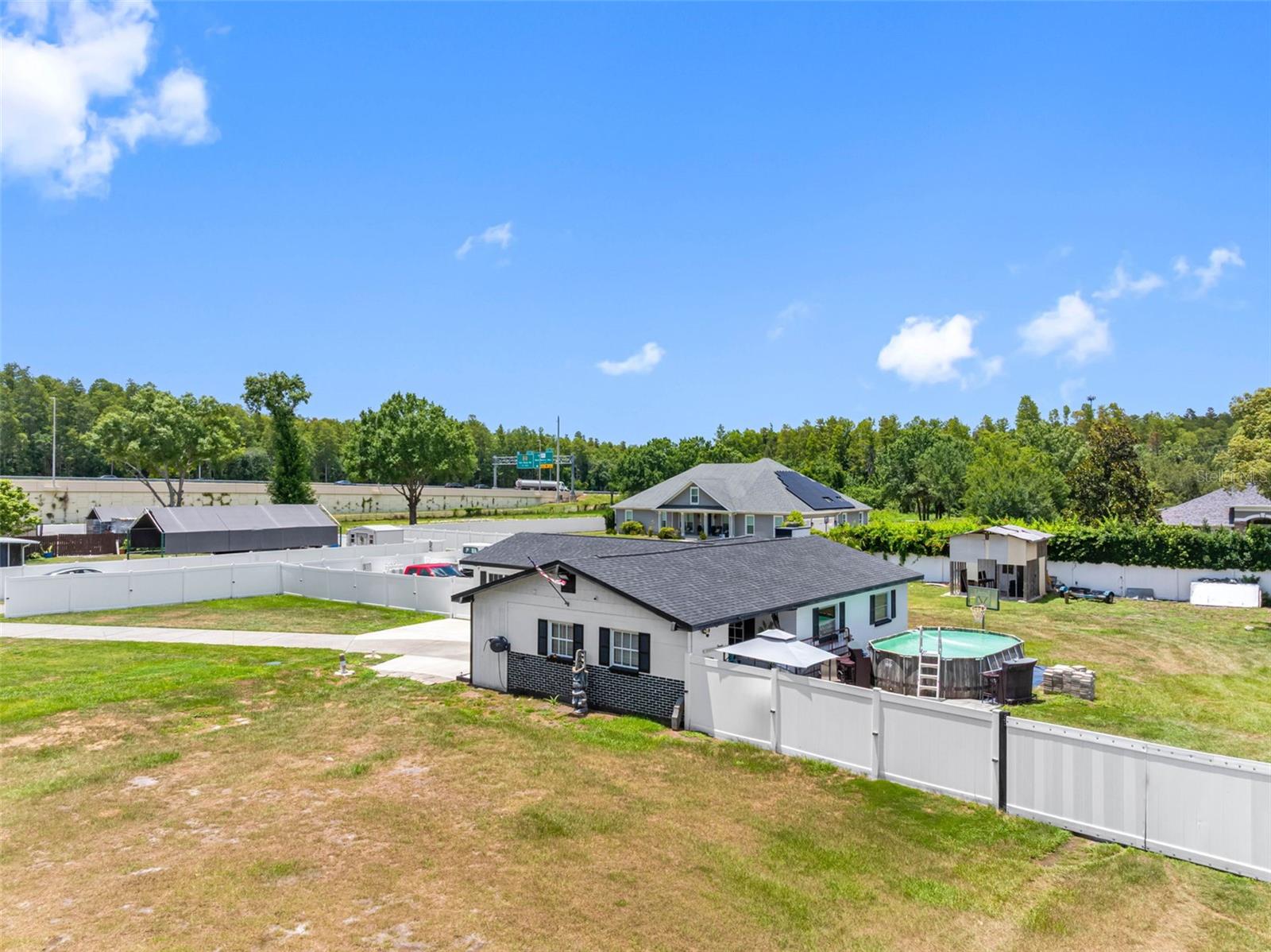 LECLARE ESTATES - Residential