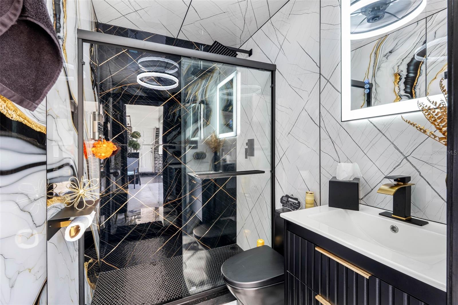 LECLARE ESTATES - Residential