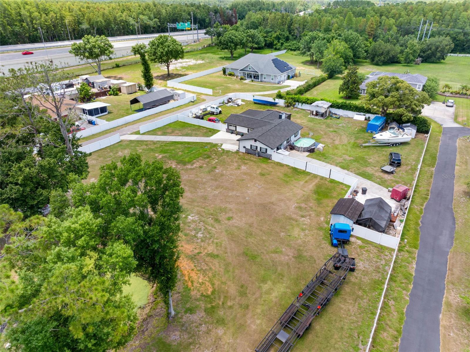 LECLARE ESTATES - Residential