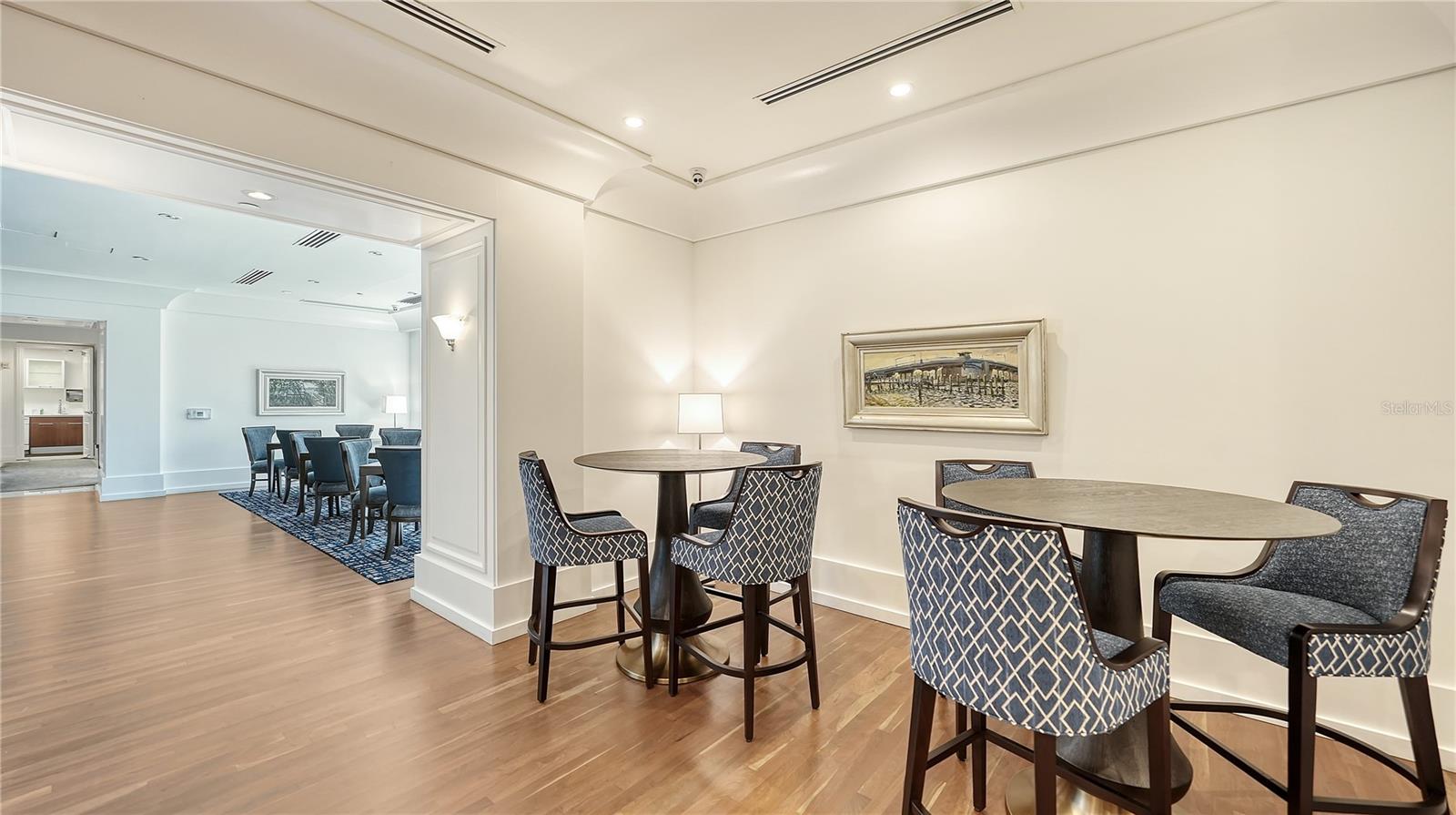 1350 MAIN RESIDENTIAL - Residential