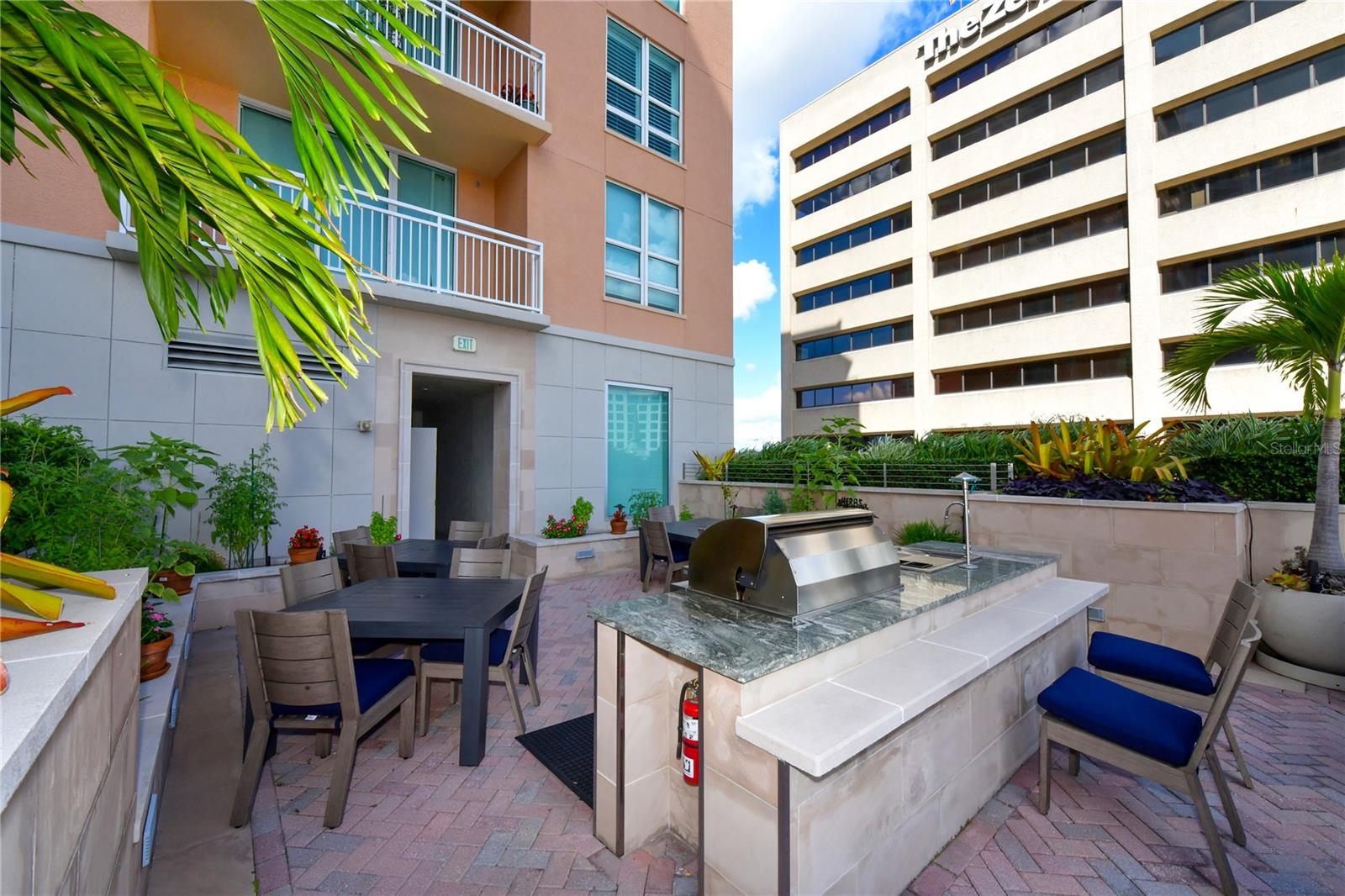 1350 MAIN RESIDENTIAL - Residential