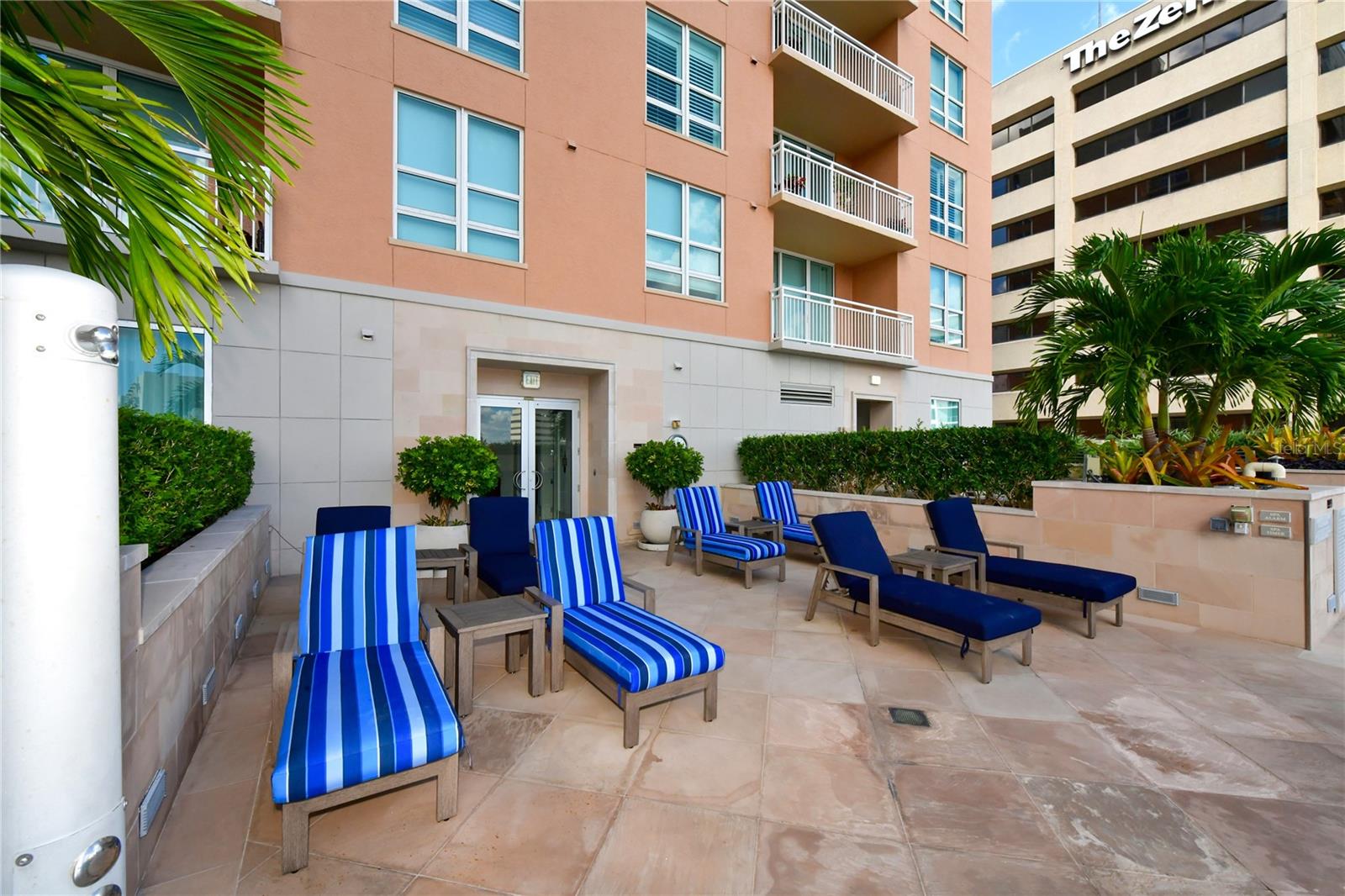 1350 MAIN RESIDENTIAL - Residential