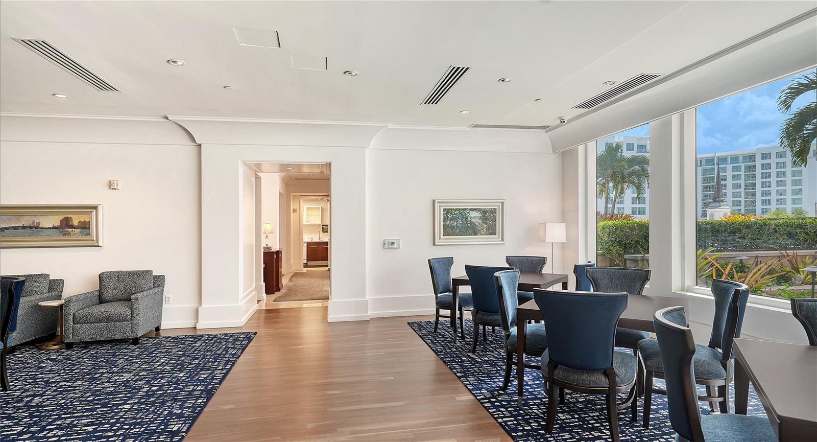 1350 MAIN RESIDENTIAL - Residential