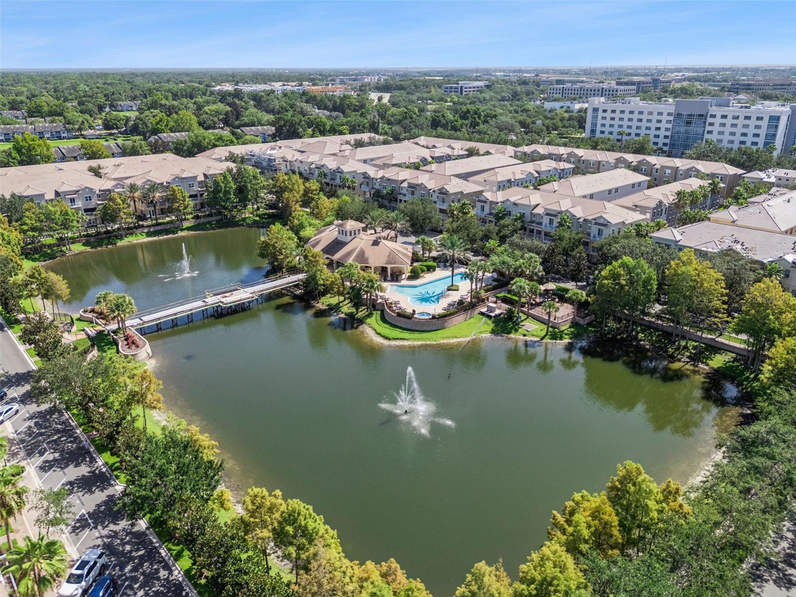 GRANDE OAKS AT HEATHROW - Residential