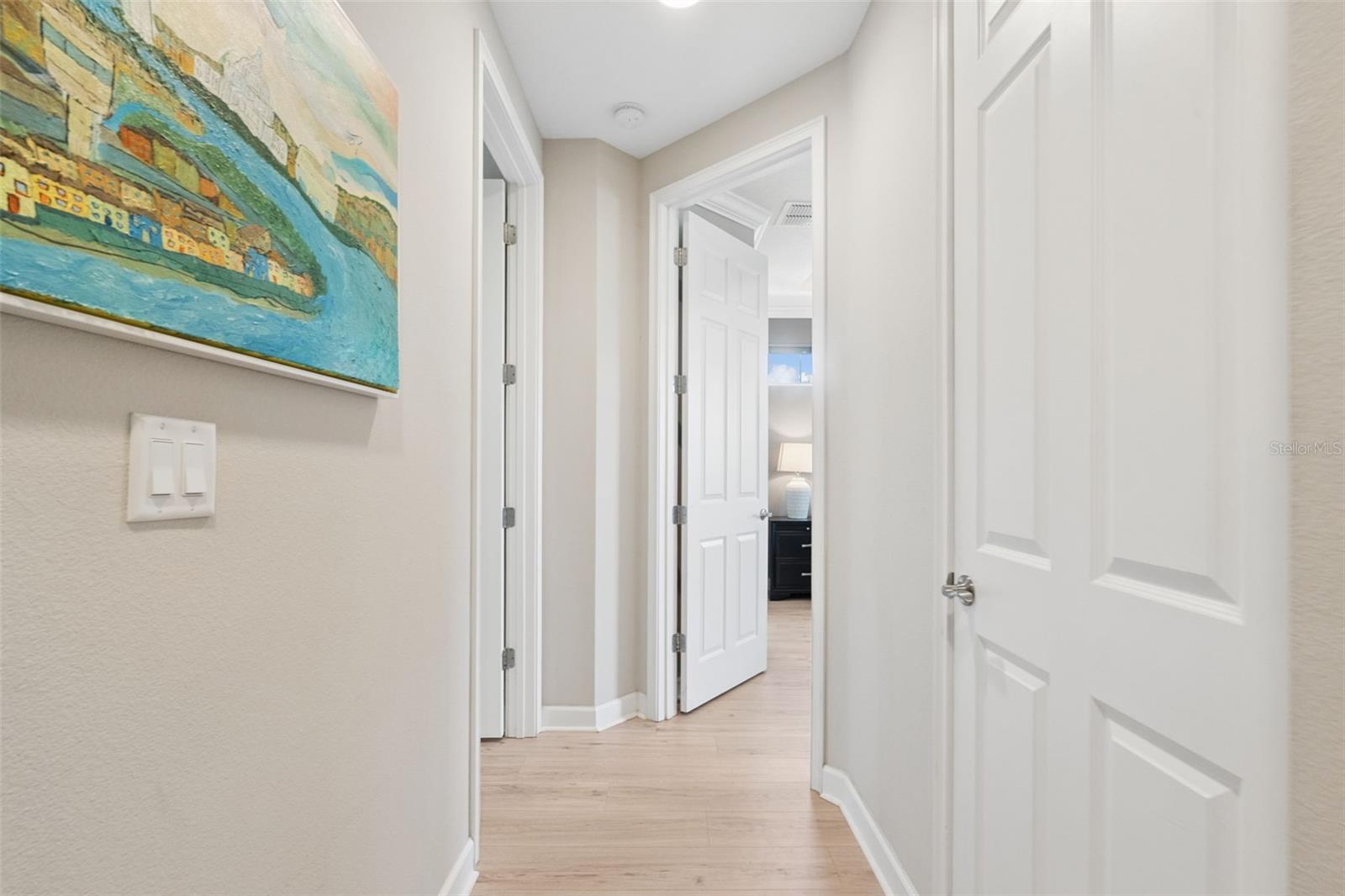 GRANDE OAKS AT HEATHROW - Residential