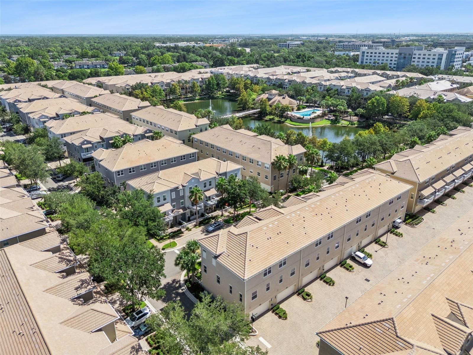 GRANDE OAKS AT HEATHROW - Residential