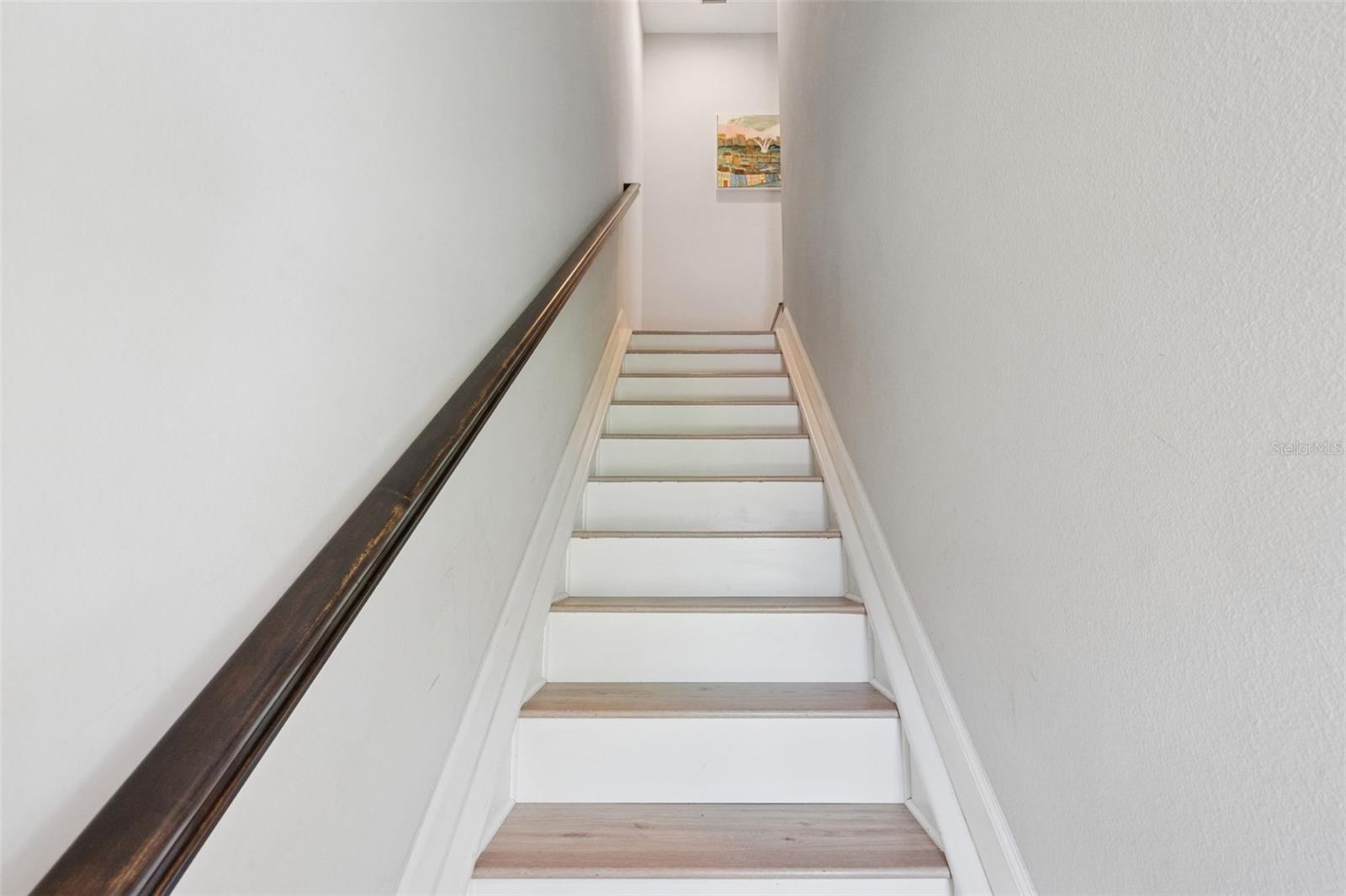 GRANDE OAKS AT HEATHROW - Residential