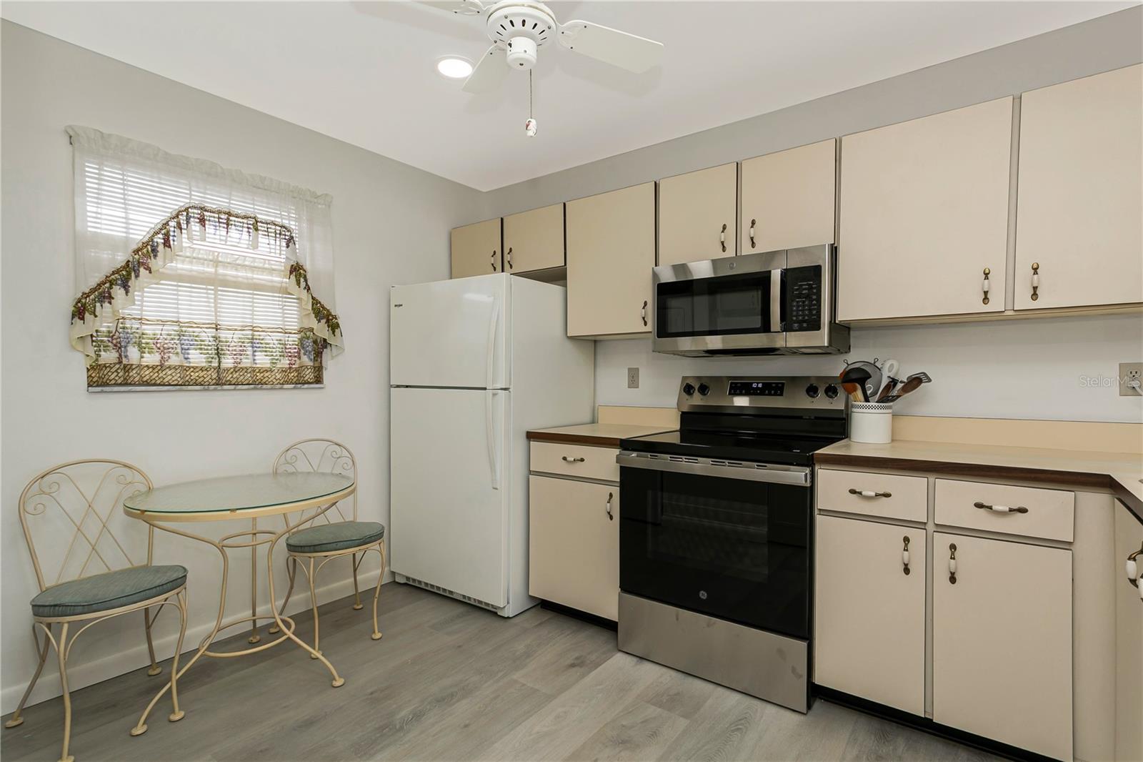 IRONWOOD FOURTEENTH - Residential
