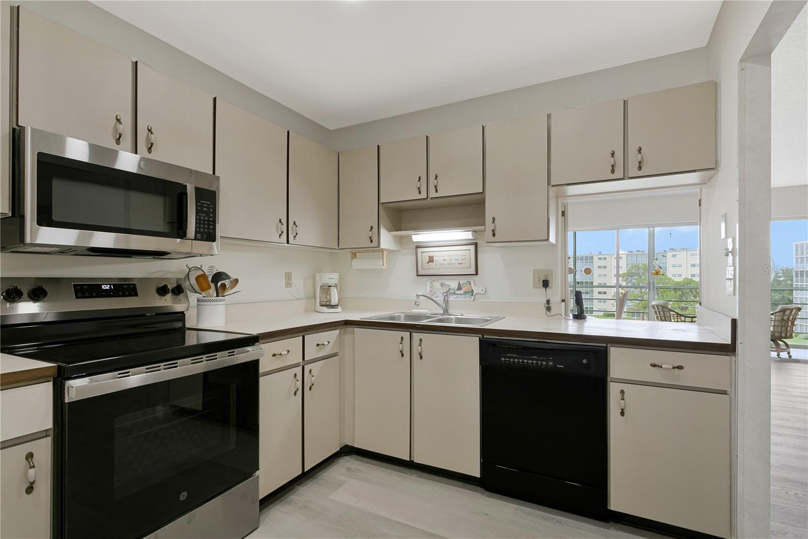 IRONWOOD FOURTEENTH - Residential