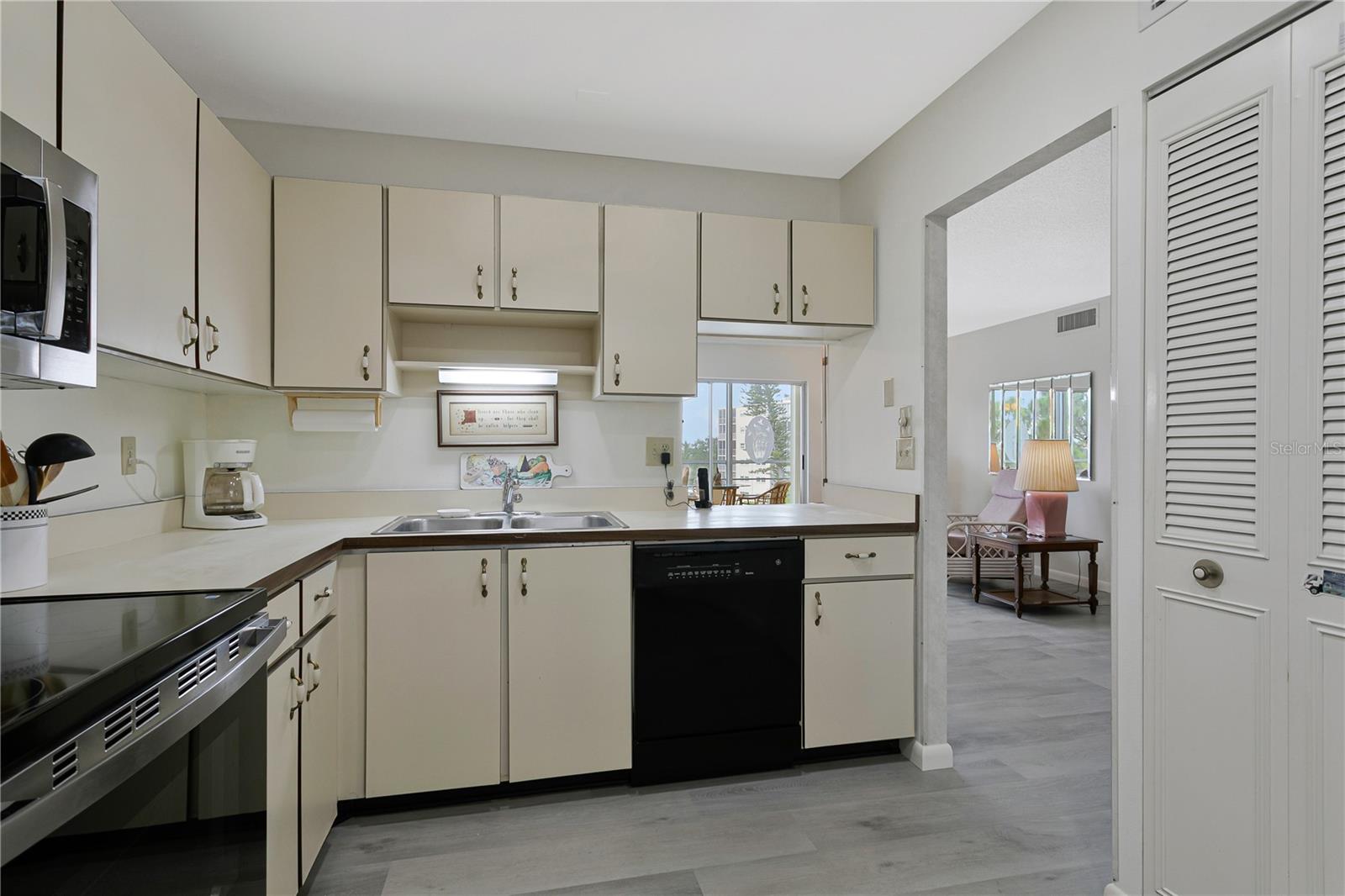 IRONWOOD FOURTEENTH - Residential