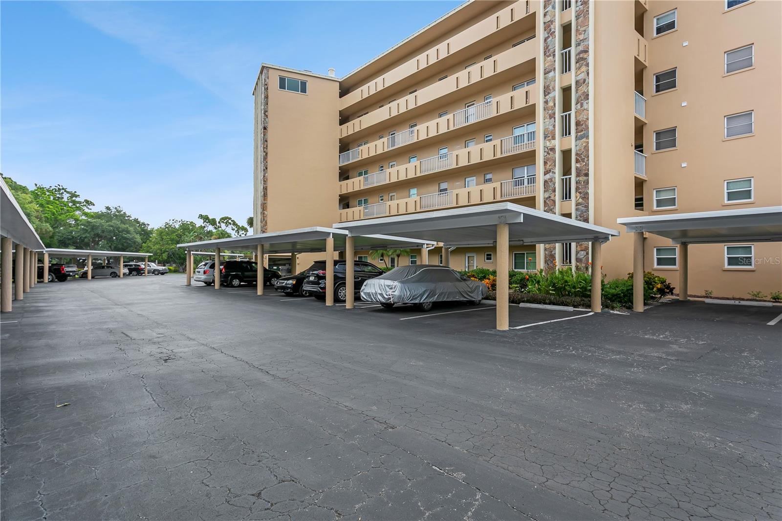 IRONWOOD FOURTEENTH - Residential