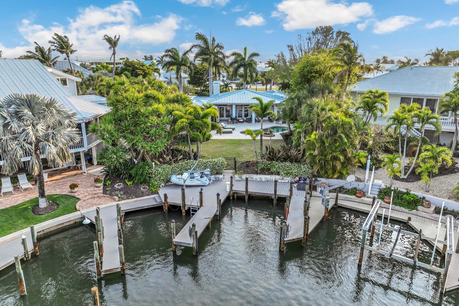 HARBOR DRIVE WATERWAYS - Residential
